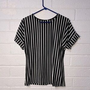 Stretchy dress top black and white stripe short sleeve crew neck women’s small